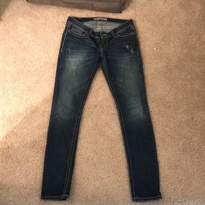 Buckle STELLA Skinny Jeans💫💫